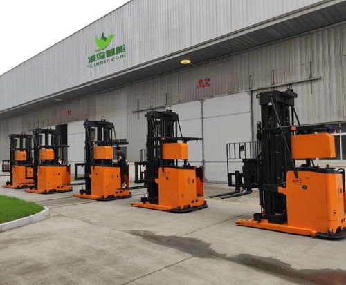 凌鳥智能AGV倉(cāng)儲(chǔ)機(jī)器人 引領(lǐng)智能時(shí)代的物流行業(yè)變革