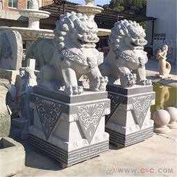 石雕獅子 花崗巖卷毛獅的鎮(zhèn)宅之威與美學傳承
